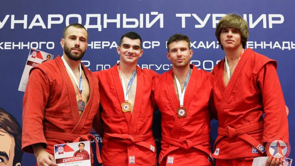 Нижегородские самбисты завоевали награды на турнире памяти Михаила Бурдикова